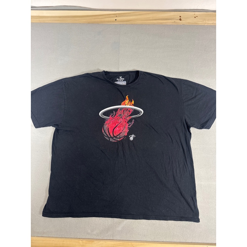 Fanatics Miami Heat NBA Graphic T-Shirt Mens 2XL Black Short Sleeve Flaming Ball